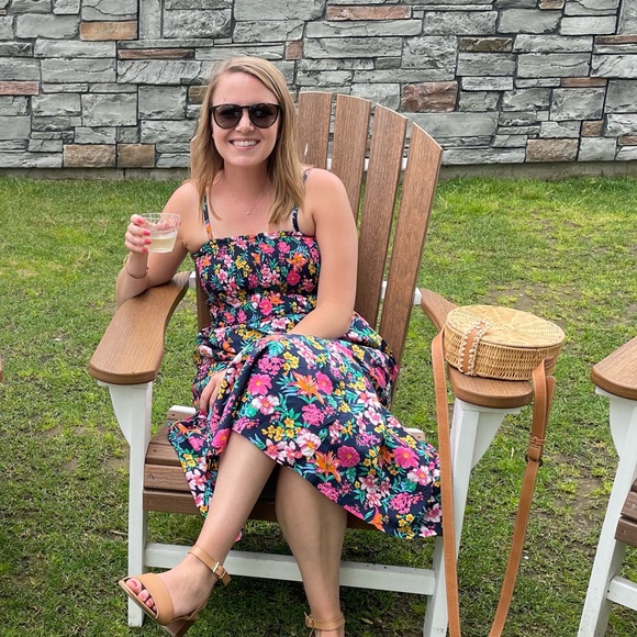 Meet your Posher, Carly - Picture 1 of 1